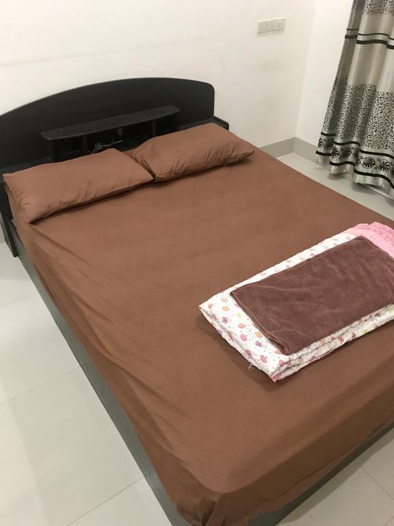 New Era Guesthouse Phuket Kültér fotó